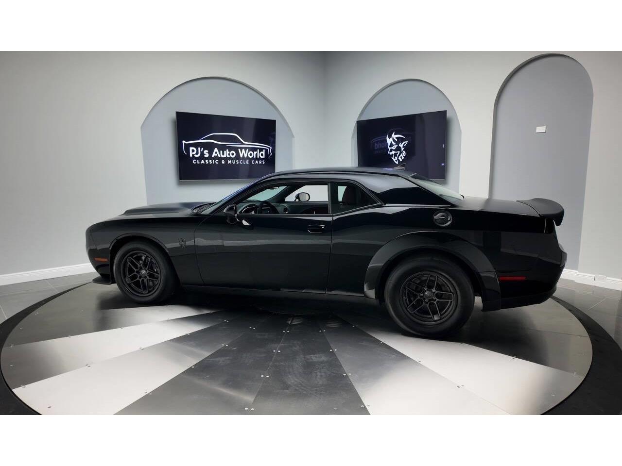 2023 dodge challenger
