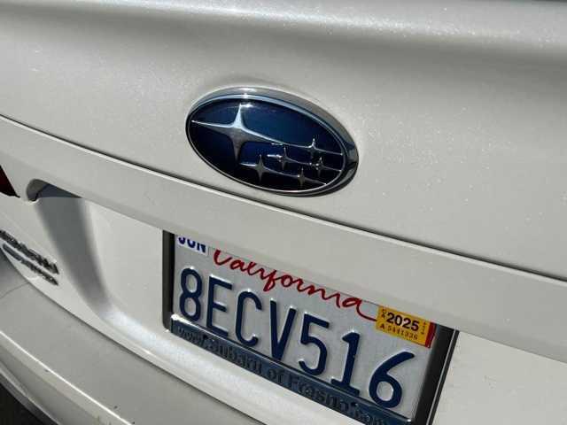 2018 subaru legacy limited