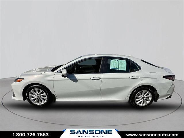 2024 toyota camry le