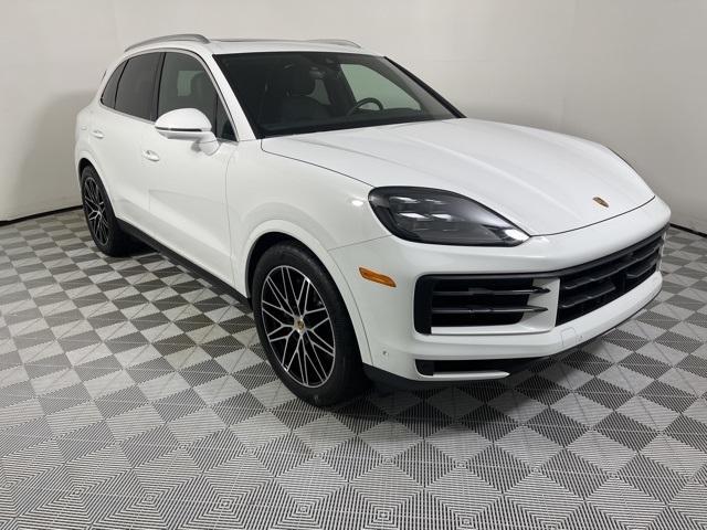 2024 porsche cayenne base