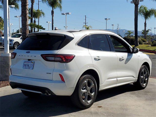 2024 ford escape st-line select