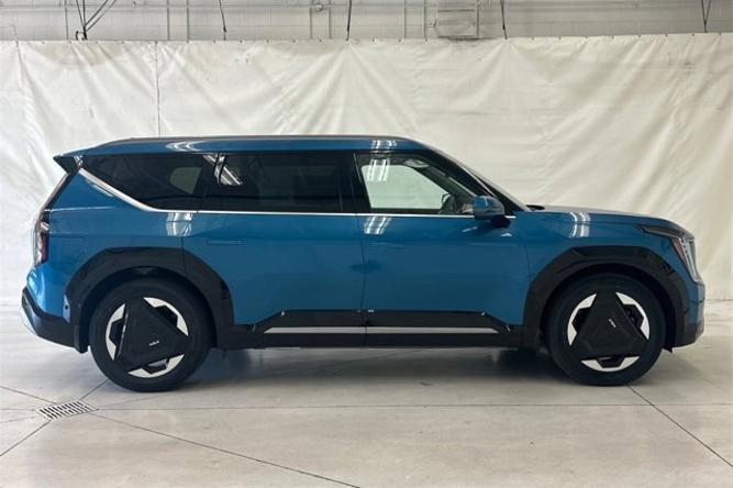 new 2024 kia ev9 land