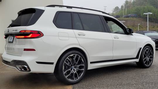 2025 BMW X7