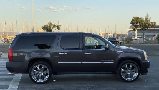 2011 Cadillac Escalade