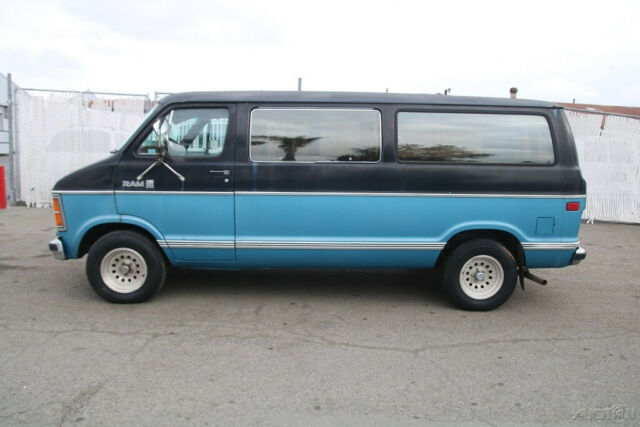 (osa) 1984 dodge ram van 250 v8 5.2l automatic no reserve