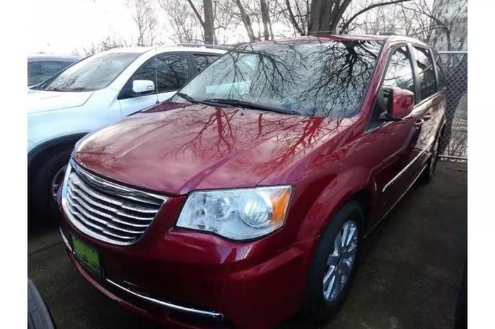 2016 chrysler town & country touring minivan 4d in garfield, new jersey