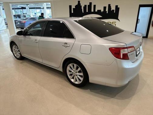 2013 toyota camry hybrid