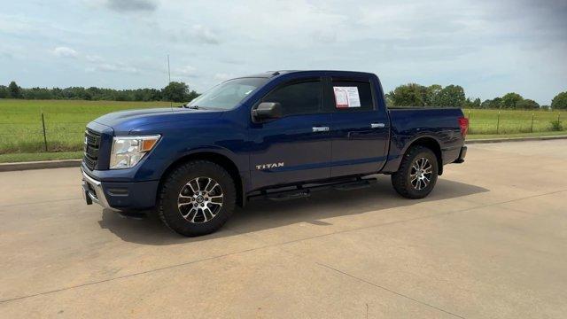 2021 nissan titan sv