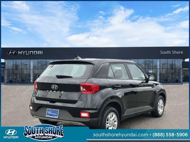 2022 hyundai venue se