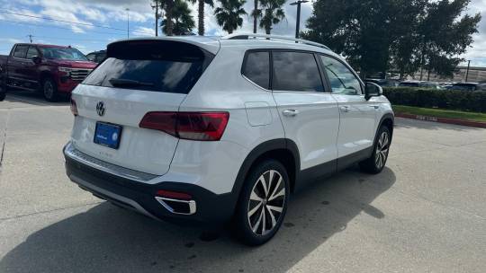 new 2024 volkswagen taos se fwd