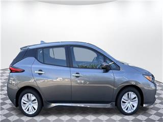 2025 Nissan Leaf s