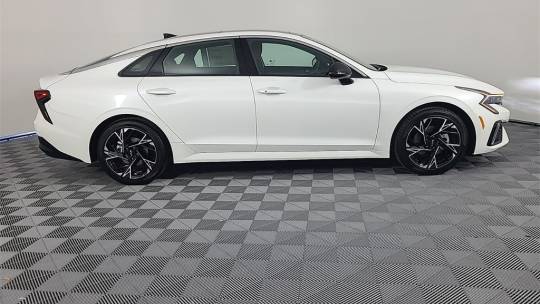 new 2025 kia k5 gt-line awd