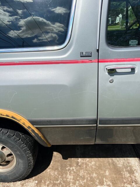 1991 dodge ramcharger suv grey 4wd automatic aw-150