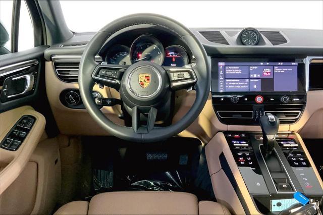 2022 porsche macan base