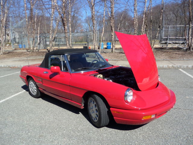 1991 red alfa romeo spider veloce