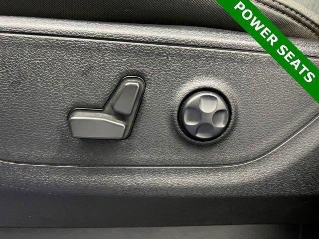2021 ram 1500 big horn/lone star 4x4 quad cab 140.5 in. wb in wheatfield, new york