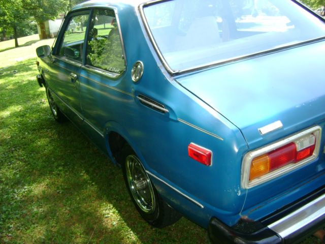 toyota corolla deluxe