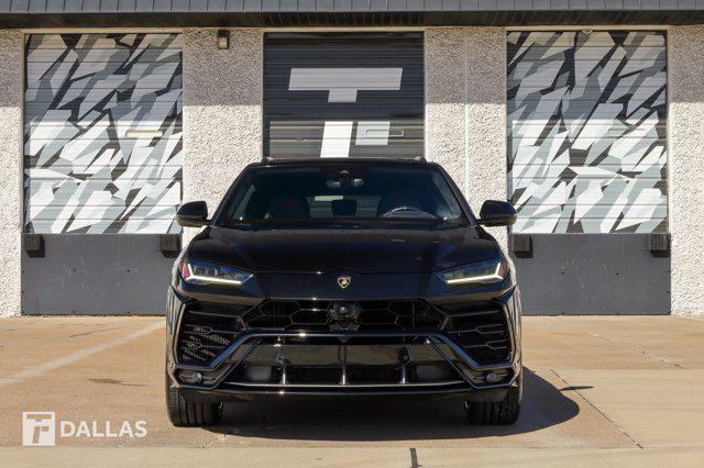 2020 lamborghini urus base