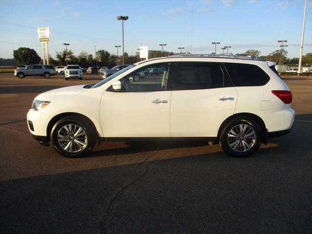 2019 nissan pathfinder s