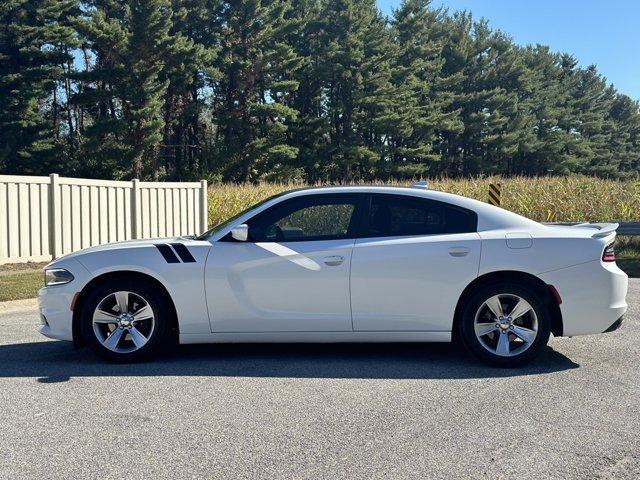 2015 dodge charger sxt