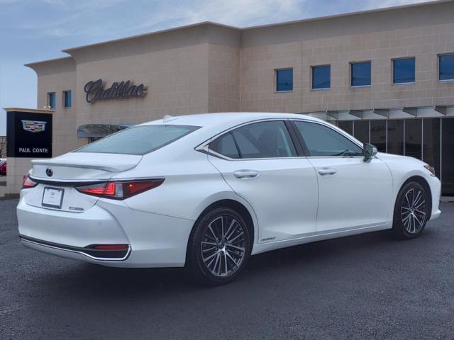 2022 lexus es 300h base