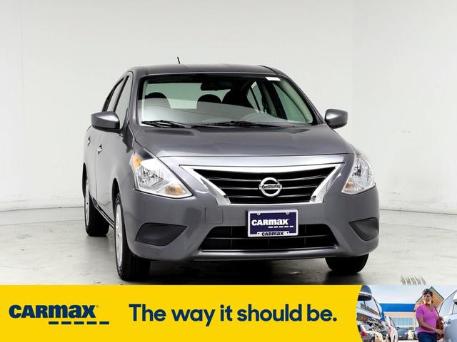2019 nissan versa sv