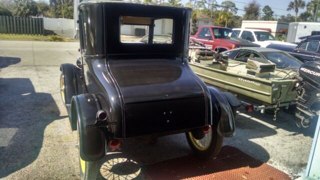 ford 1927 model t coupe