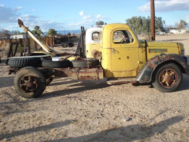 1944 international tow truck