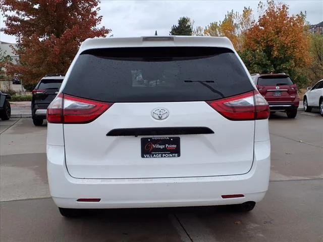 2020 toyota sienna l