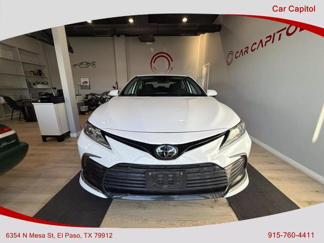 2022 toyota camry le