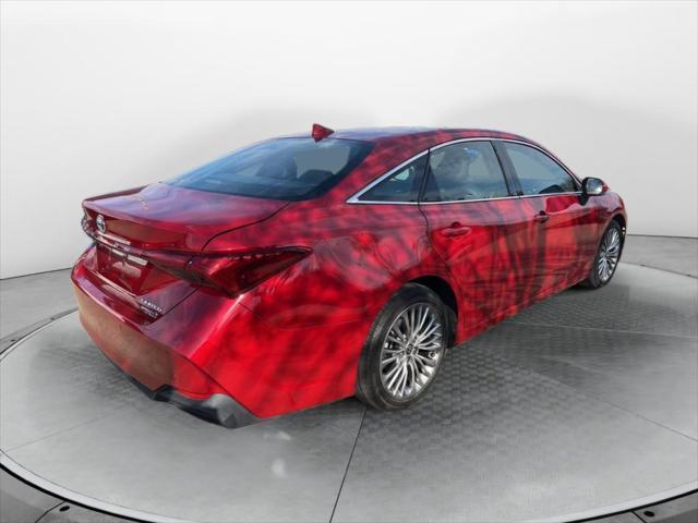 2022 toyota avalon hybrid limited
