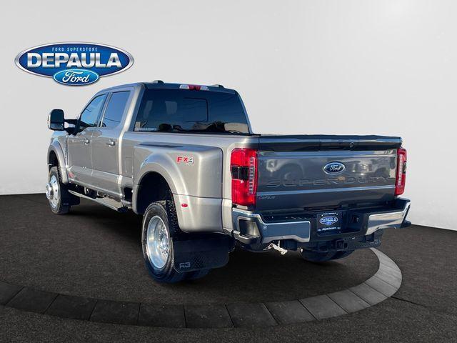 2023 ford f-450 lariat