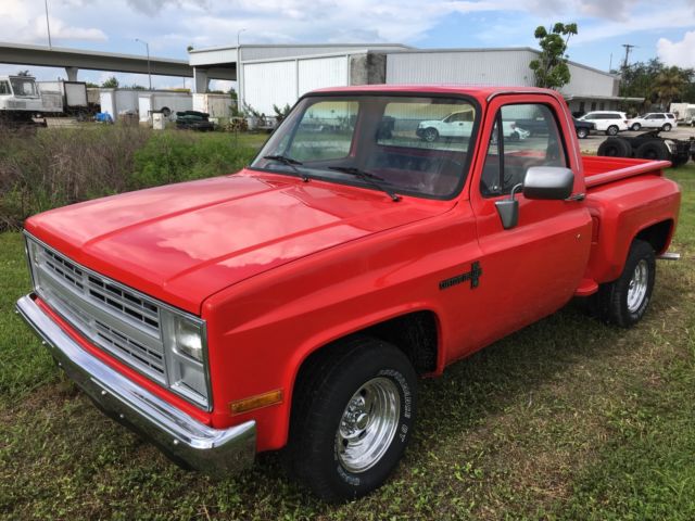 1985 chevy c-10 pickup truck -restored 454 power 4x2 stepside