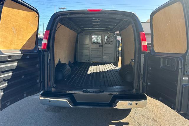 2016 chevrolet express 2500 work van