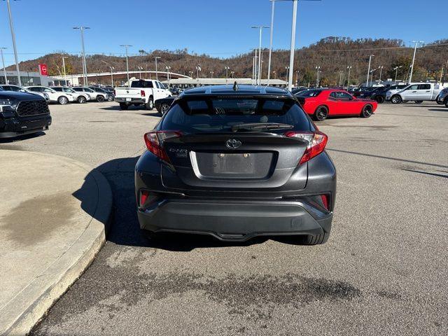 2021 toyota c-hr xle
