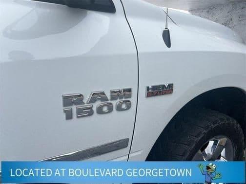 2015 ram 1500 slt 4x4 crew cab 5.6 ft. box 140 in. wb in georgetown, delaware