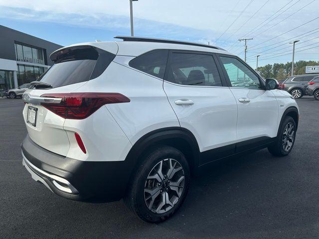 2023 kia seltos ex