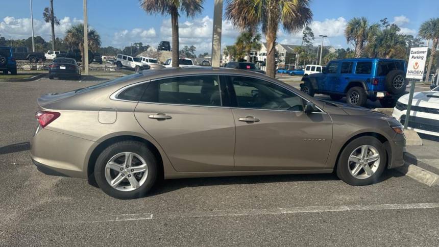 2022 chevrolet malibu lt
