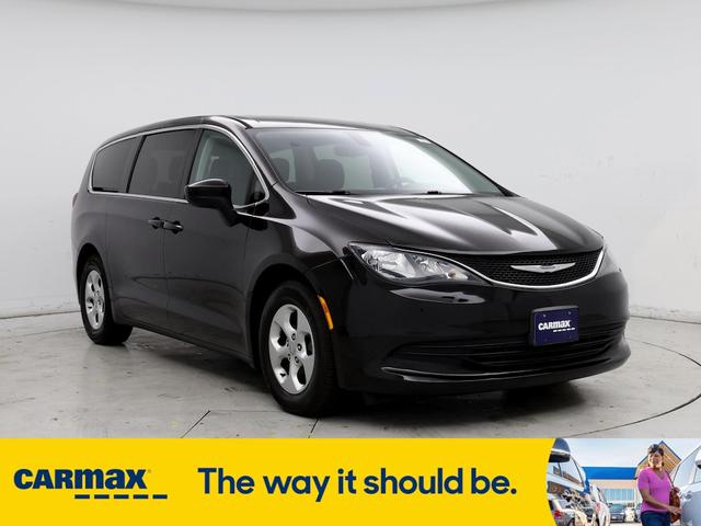 2017 chrysler pacifica lx