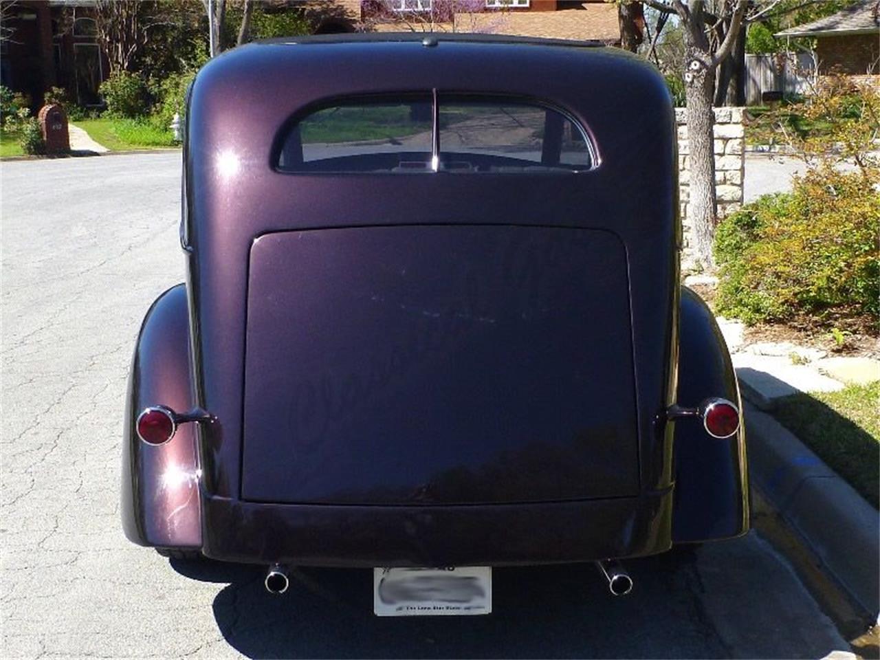 1935 ford sedan