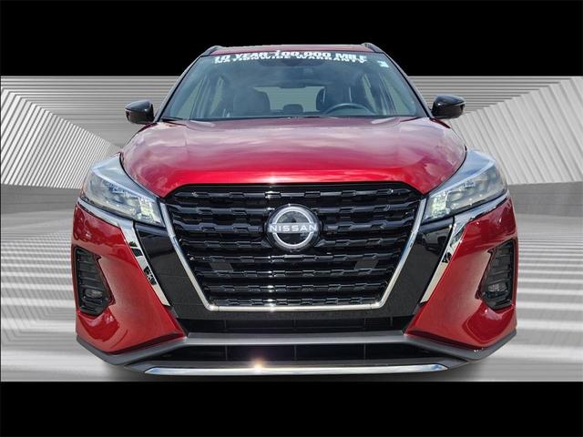 2023 nissan kicks sr