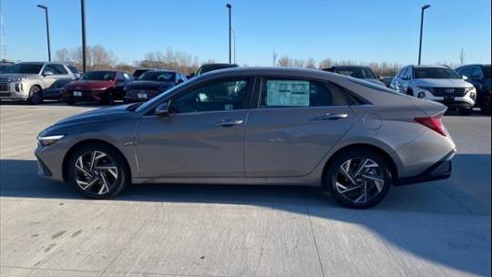 2024 Hyundai Elantra