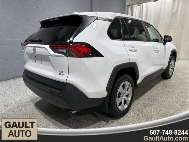 2022 toyota rav4 le