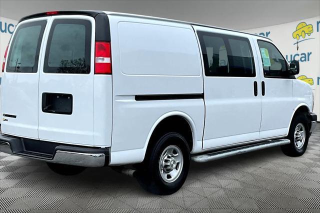 2021 chevrolet express 2500 rwd 2500 regular wheelbase wt