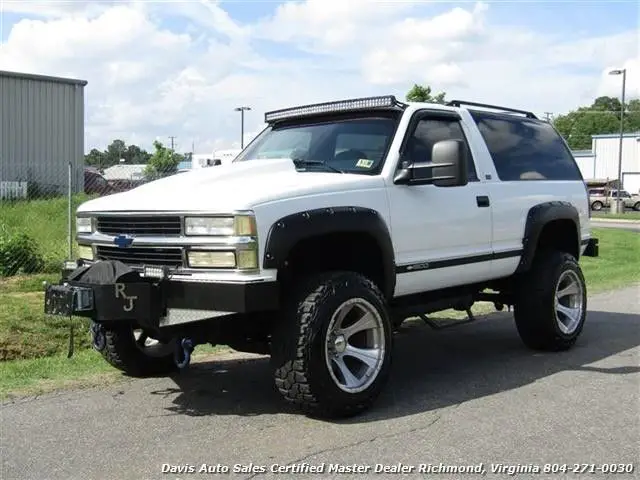 1994 chevrolet blazer silverado classic lifted 4x4 s 136776 miles white suv aut