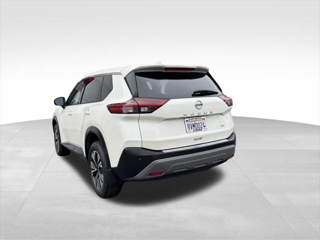 2021 nissan rogue sv