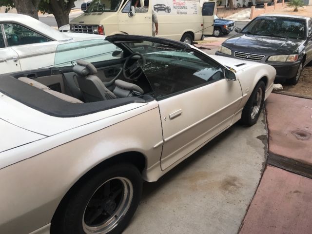 pontiac gta convertible 2 door