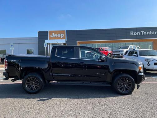 2018 gmc canyon in milwaukee, wisconsin