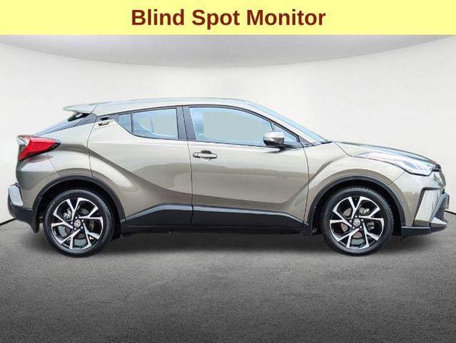 2021 toyota c-hr xle