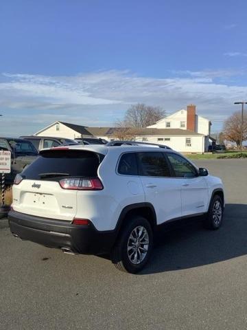 2021 jeep cherokee latitude lux